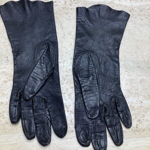 Elegant Black Thin Black Leather Gloves Hand Made in Italy Size 6